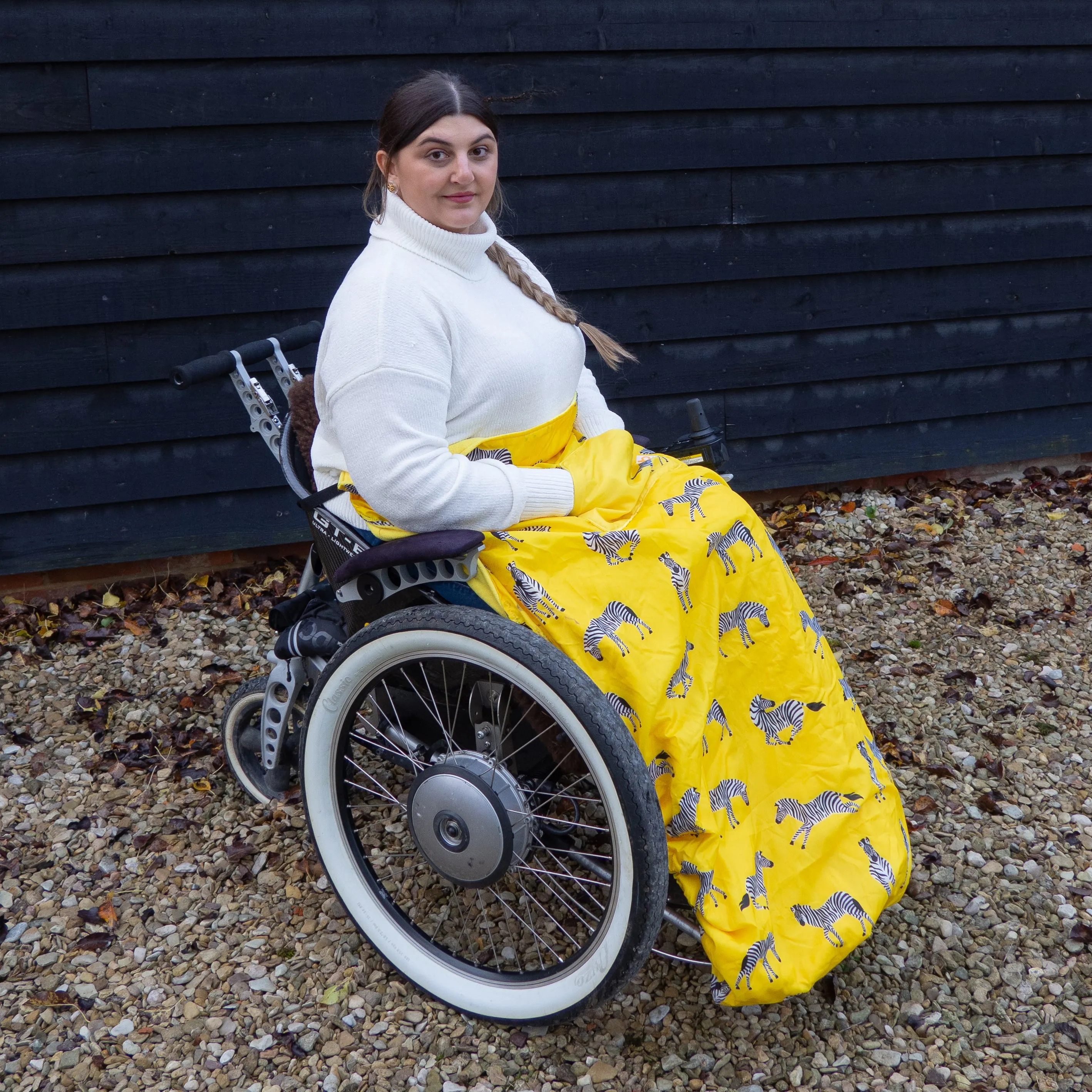 Adult fleece-lined wheelchair cosy - YELLOW ZEBRA