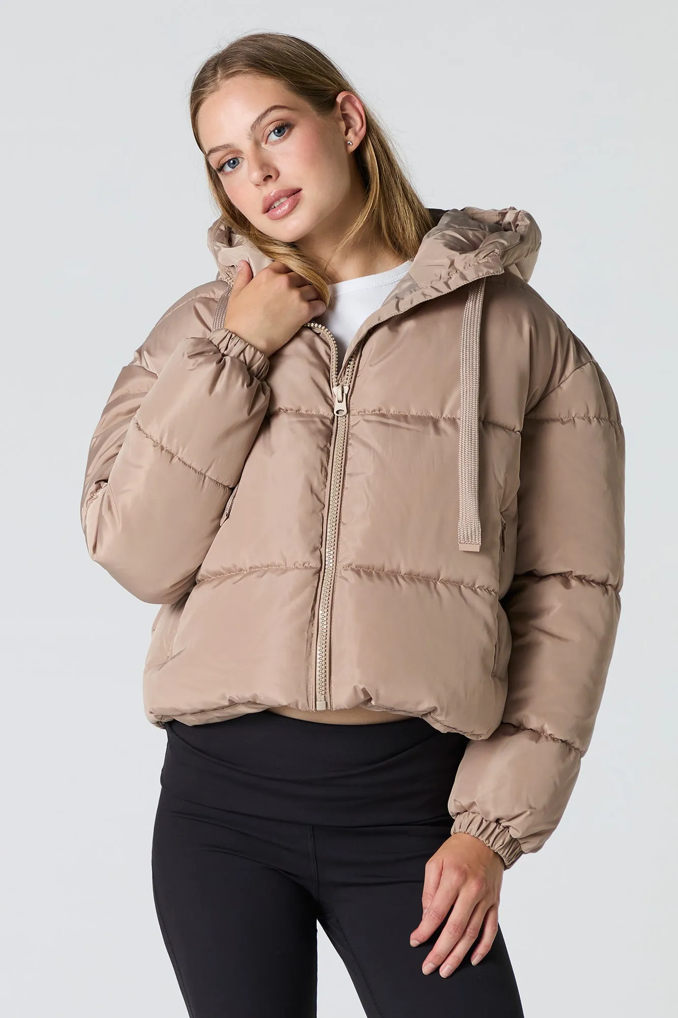 Blouson bouffant avec capuchon et taille coulissante