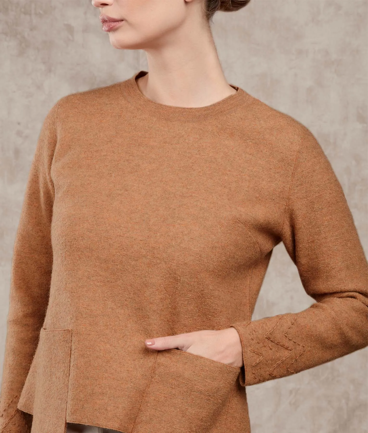 Bw Crew Neck Sweater With Pockets